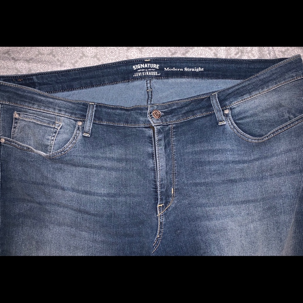 LEVI STRAUSS Brand Jeans - size 22W